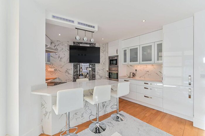 1 Bedroom Flat To Rent In Baltimore House, Battersea Reach, Battersea, London, SW18