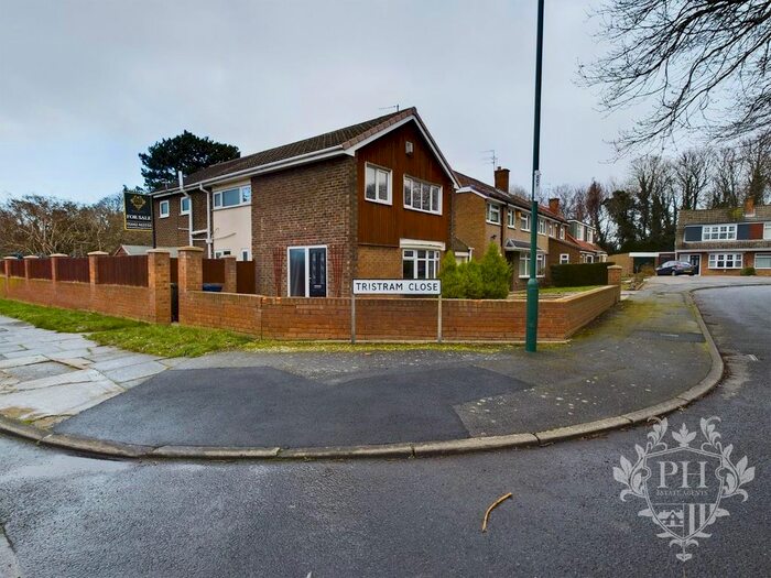 4 Bedroom Detached House For Sale In Smiths Dock Park Road, Middlesbrough, TS6