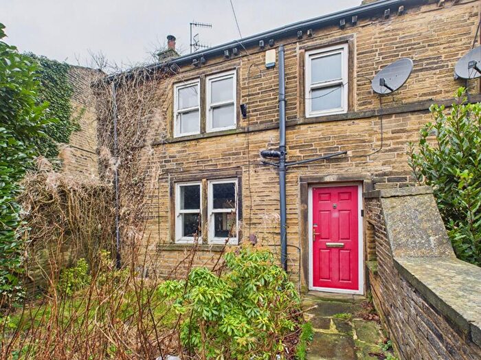2 Bedroom Terraced House For Sale In Cottingley Road, Allerton, Bradford, BD15