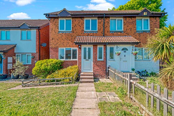 3 Bedroom Terraced House To Rent In Crossways Road, Mitcham, CR4