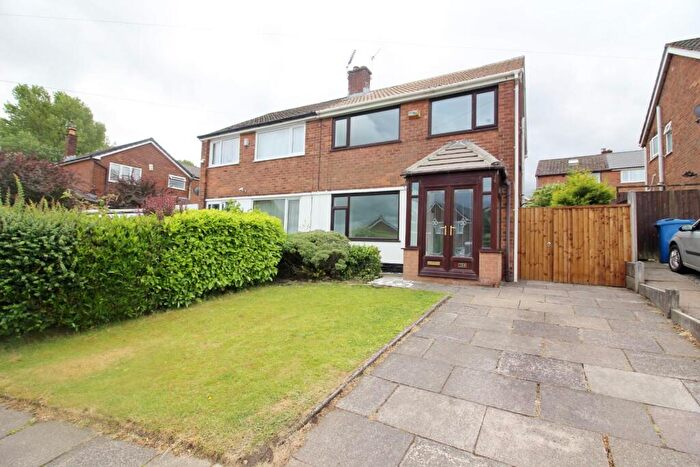 3 Bedroom Semi-Detached House To Rent In Melton Drive, Hollins, Bury, BL9