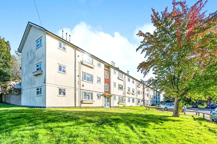 2 Bedroom Flat To Rent In Blyth Close, Southampton, Hampshire, SO16