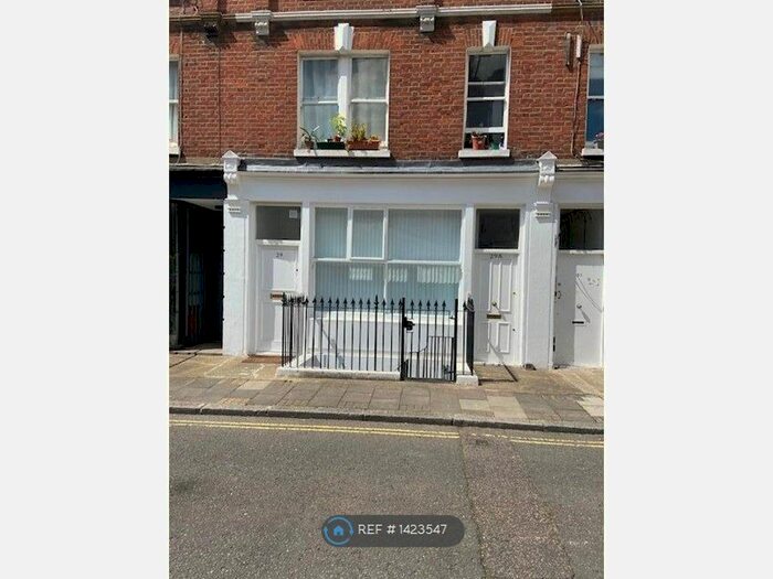 2 Bedroom Flat To Rent In Daventry Street, London, NW1