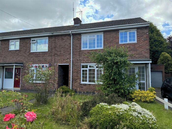 3 Bedroom End Of Terrace House To Rent In Barton Road, Bedworth, Warwickshire, CV12