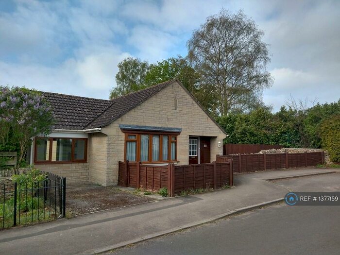 4 Bedroom Bungalow To Rent In The Laggar, Corsham, SN13