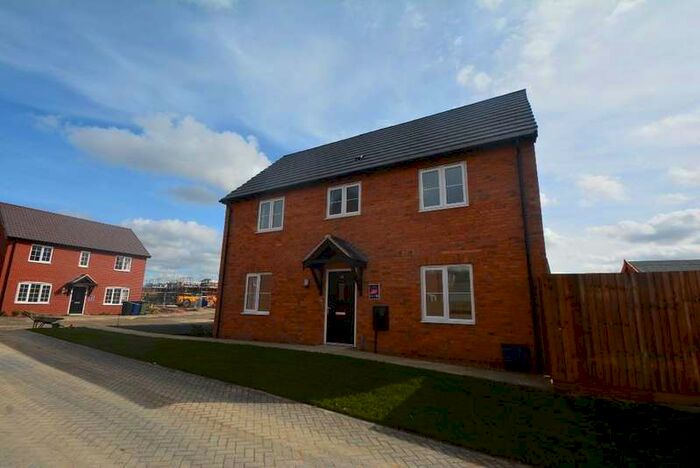 4 Bedroom Semi-Detached House For Sale In Hop Bine Drive, Bannold Road Waterbeach, Cambridge, CB25