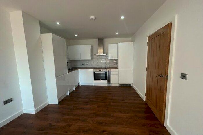 2 Bedroom Flat To Rent In Market Place, Rugby, CV21