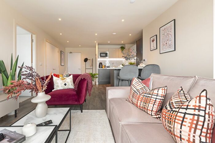 2 Bedroom Flat To Rent In Ryland Street, Birmingham, B15