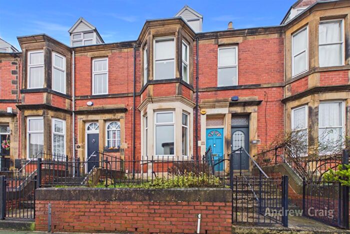 2 Bedroom Flat For Sale In Avenue Road, Gateshead, NE8