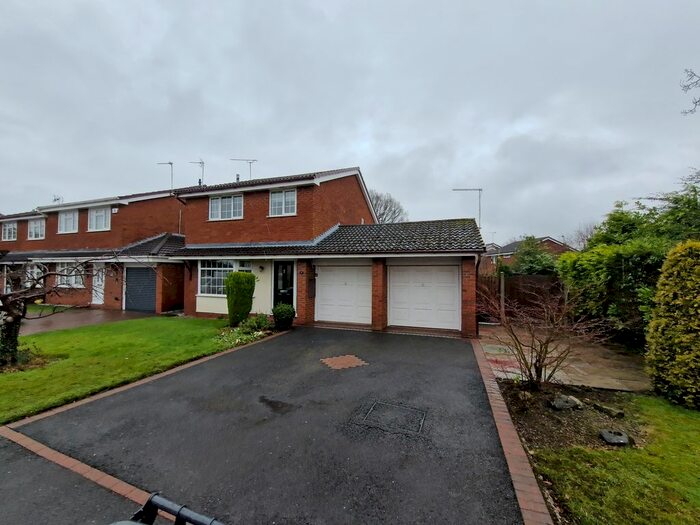 4 Bedroom Detached House To Rent In Stanier Close, Crewe, CW1