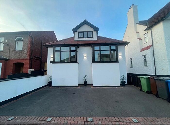 2 Bedroom Detached House For Sale In The Avenue, Leigh, WN7