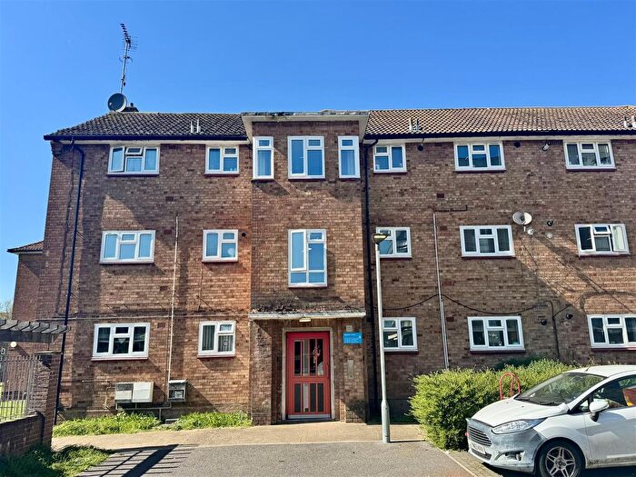 1 Bedroom Property To Rent In Allerton Close, Borehamwood, WD6