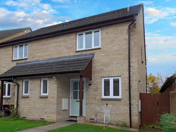 2 Bedroom Semi-Detached House To Rent In Cogges Hill Road, Witney, Oxfordshire, OX28