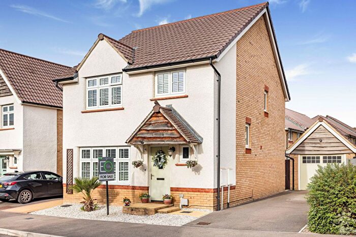 4 Bedroom Detached House For Sale In Cowslip Close, Cheltenham, GL53