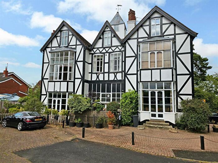 2 Bedroom Apartment For Sale In Wyre Court, Wyre Hill, Bewdley, DY12