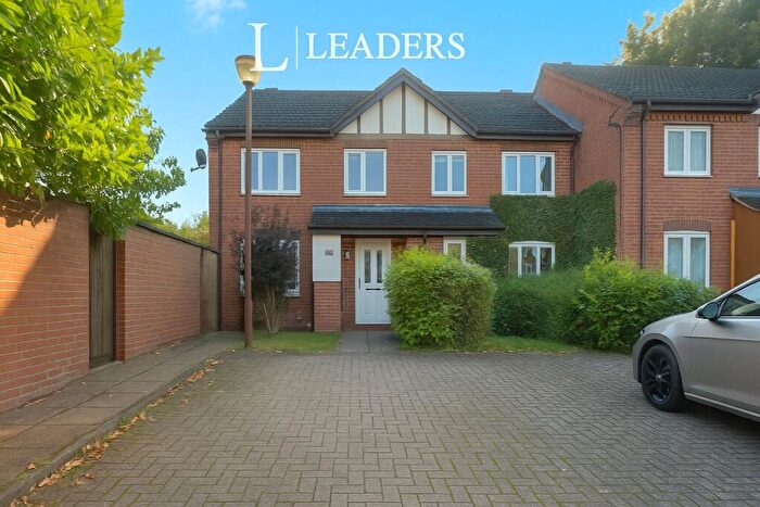 3 Bedroom End Of Terrace House For Sale In Redditch Road, Kings Norton, Birmingham, B38