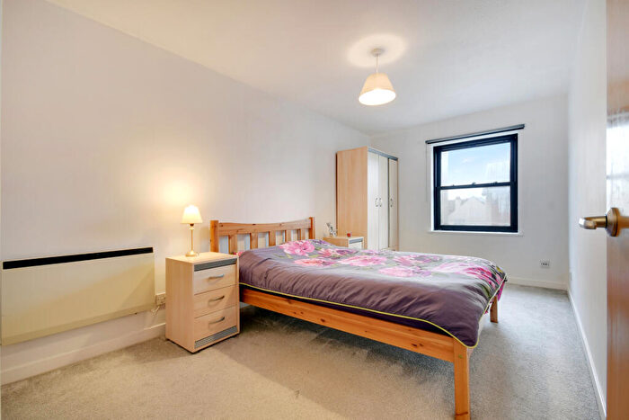1 Bedroom Flat For Sale In Glebe Road, Chelmsford, CM1