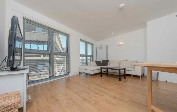 2 Bedroom Apartment To Rent In Pillfold House, Old Paradise Street, Vauxhall, London, SE11