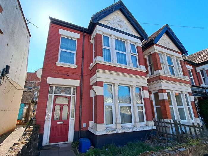 3 Bedroom Flat To Rent In Anerley Road, Westcliff-On-Sea, SS0