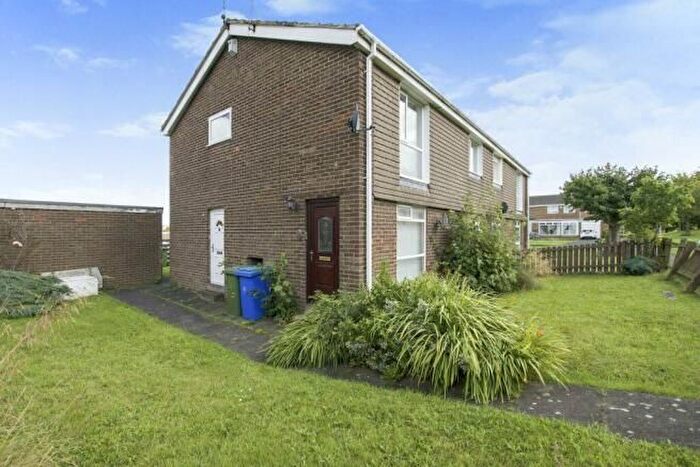 2 Bedroom Flat For Sale In Falmouth Walk, Cramlington, NE23