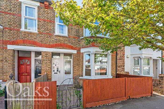 1 Bedroom Maisonette For Sale In Archer Road, South Norwood, SE25