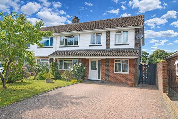 4 Bedroom Semi Detached House For Sale In Lansdowne Avenue, Maidstone, ME15