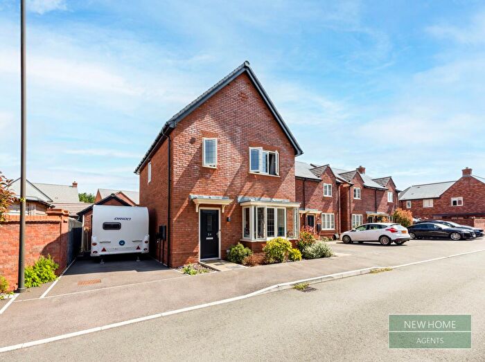 3 Bedroom Detached House For Sale In Snapdragon Close, Walton Cardiff, Tewkesbury, GL20