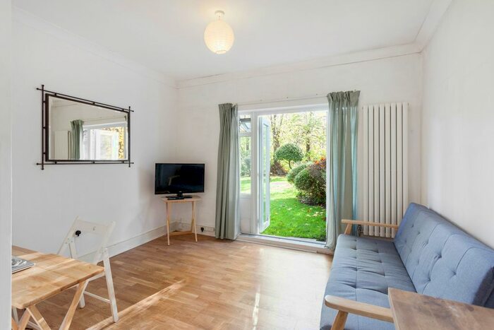1 Bedroom Flat To Rent In Highbury New Park, London, N5