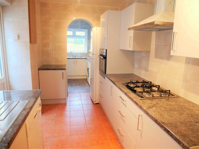 4 Bedroom Semi-Detached House To Rent In Beaconsfield Road, Southall, UB1