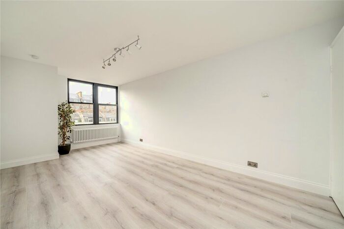 Studio To Rent In Tachbrook Street, London, SW1V