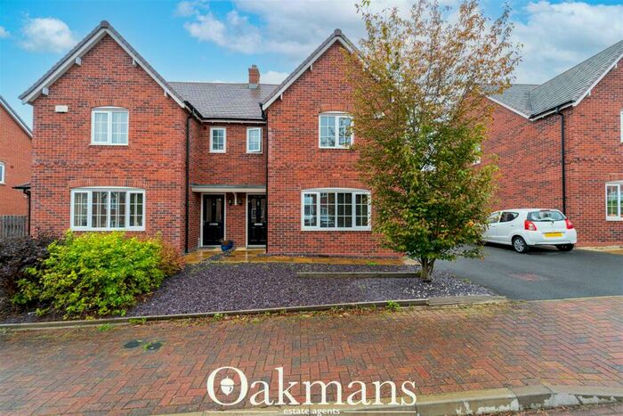 3 Bedroom Semi-Detached House To Rent In Pavilion Way, Selly Oak, Birmingham, B29