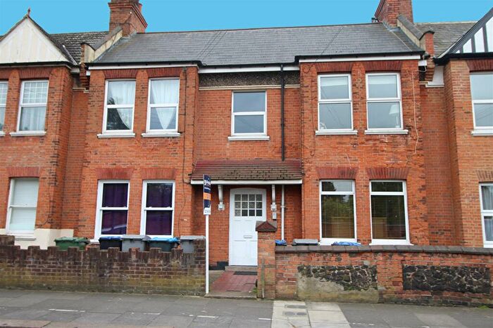 2 Bedroom Flat To Rent In Roundwood Road, London, NW10