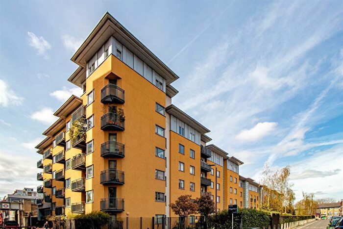 2 Bedroom Apartment To Rent In Cremer Street, Shoreditch, E2