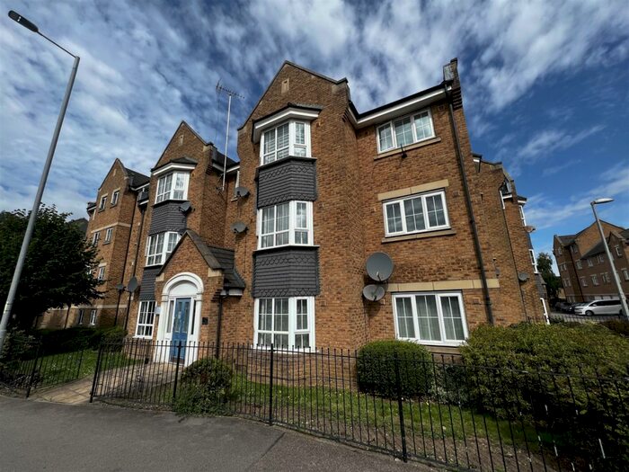 1 Bedroom Flat To Rent In Russett Way, Dunstable, LU5