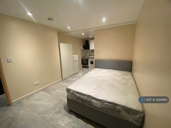 Studio To Rent In Haslemere Avenue, Mitcham, CR4