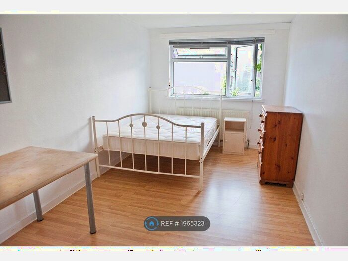 4 Bedroom Terraced House To Rent In Smith Street, Kingston Upon Thames, KT5