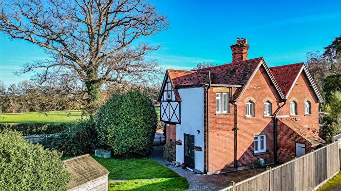 3 Bedroom Semi-Detached House For Sale In Hastings Road, Hawkhurst, Cranbrook, TN18