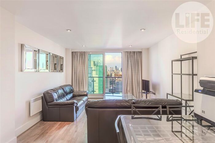 2 Bedroom Flat To Rent In Drake House, St George Wharf, London, SW8