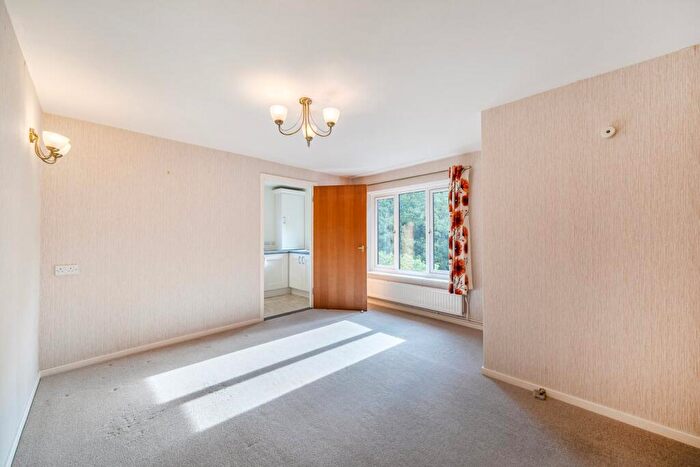 2 Bedroom Retirement Property For Sale In St Georges Court, Clarence Road, Sutton Coldfield, B74