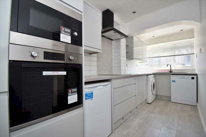 4 Bedroom Terraced House To Rent In Stanstead Road London, SE6