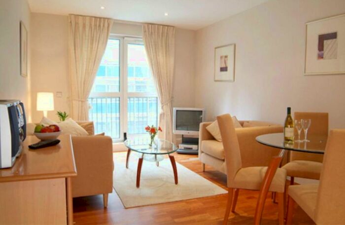 1 Bedroom Flat To Rent In Pepys Street, City Of London, EC3N