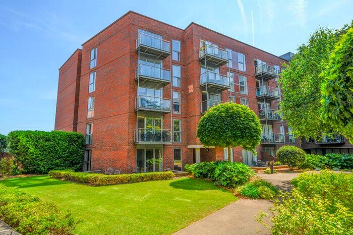 1 Bedroom Flat To Rent In The Heart, Walton-On-Thames, KT12