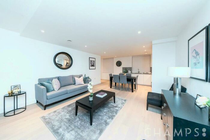 2 Bedroom Flat To Rent In Wentworth Street, London, E1