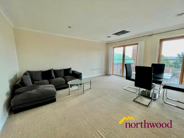 2 Bedroom Flat To Rent In Irving Street, City Centre, Birmingham, B1