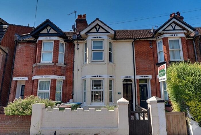 3 Bedroom Terraced House For Sale In Shirley, Southampton, SO15