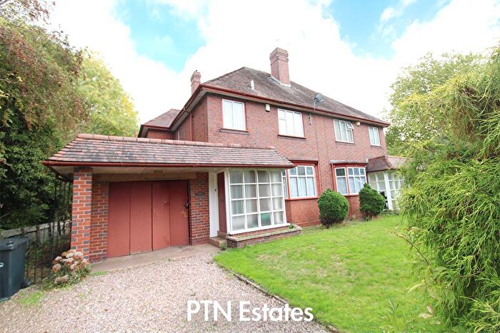 3 Bedroom Semi Detached House For Sale In Mill Street, Brierley Hill, DY5