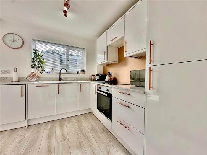 2 Bedroom End Of Terrace House To Rent In St Peters Road, Plymouth, PL5