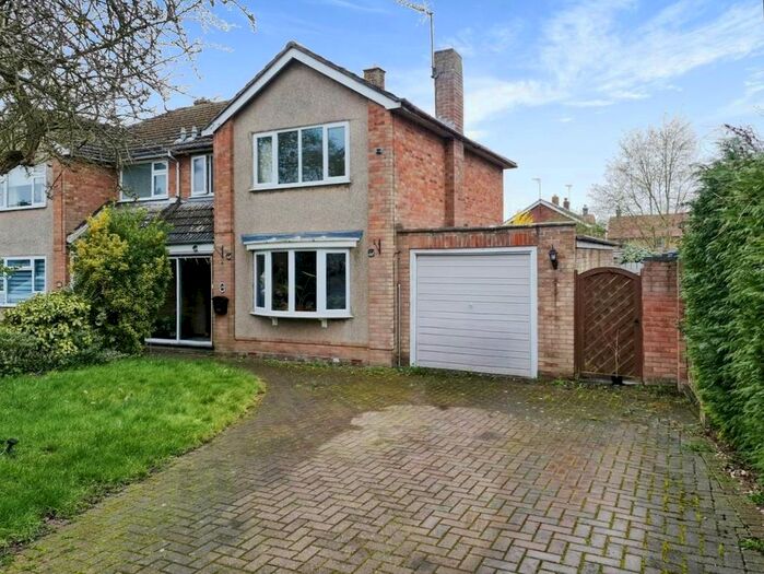 3 Bedroom Semi-Detached House For Sale In Fullwell Road, Bozeat, Wellingborough, NN29