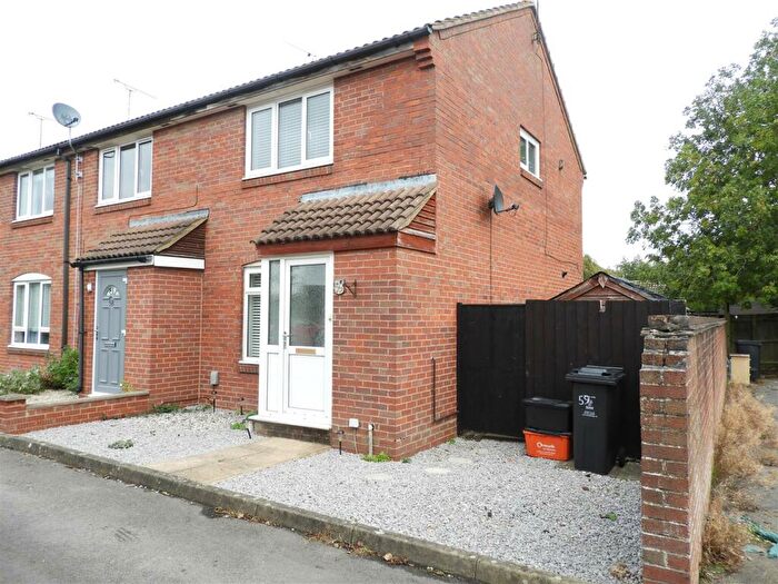 2 Bedroom End Of Terrace House To Rent In Thornford Drive, Westlea, Swindon, SN5