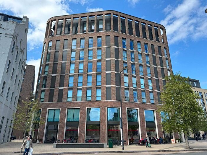 2 Bedroom Flat To Rent In Station Square, Cambridge, Cambridgeshire, CB1